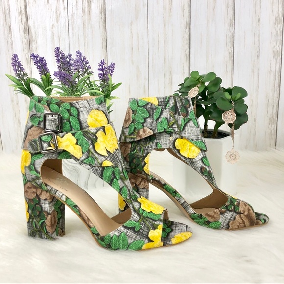French Blu Shoes - NIB FRENCH BLU Rally Tally Floral Heels